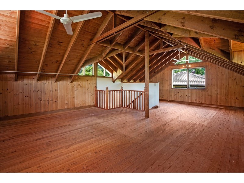 86 Lake Shore Drive, North Avoca NSW 2260