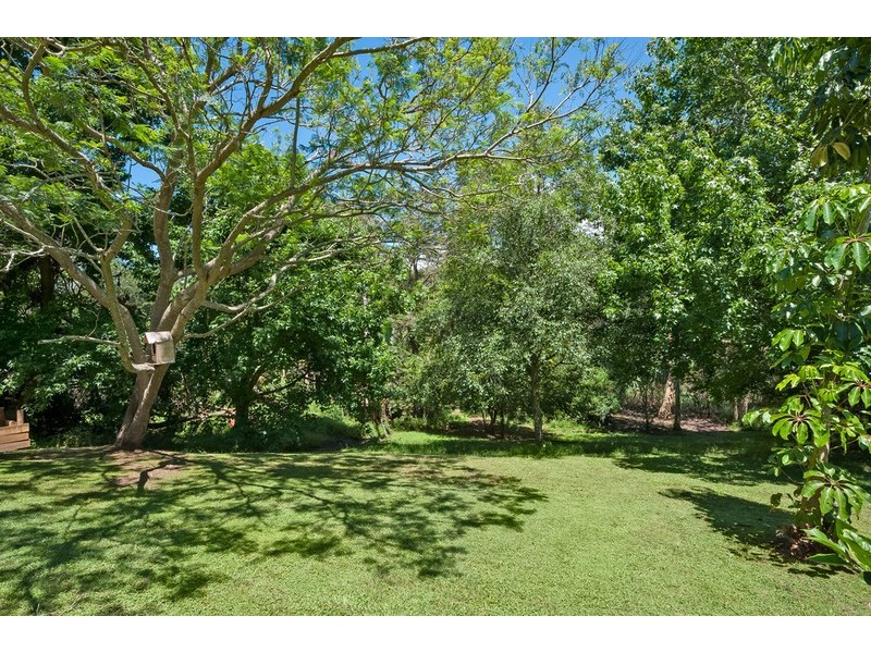 86 Lake Shore Drive, North Avoca NSW 2260