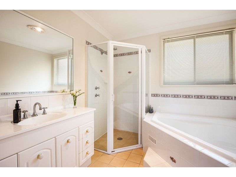 62 Bannister Drive, Erina NSW 2250