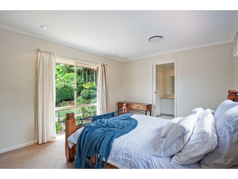 1 Crestside Close, Terrigal NSW 2260