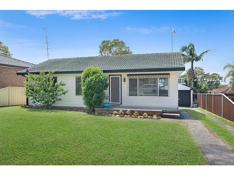 5 Taminga Road, Gorokan NSW 2263