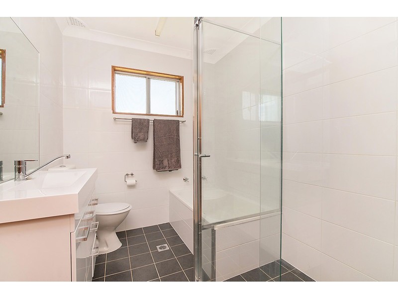 5 Taminga Road, Gorokan NSW 2263