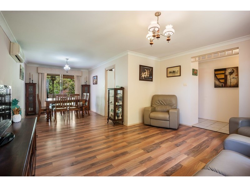 5 Wixstead Close, Point Clare NSW 2250