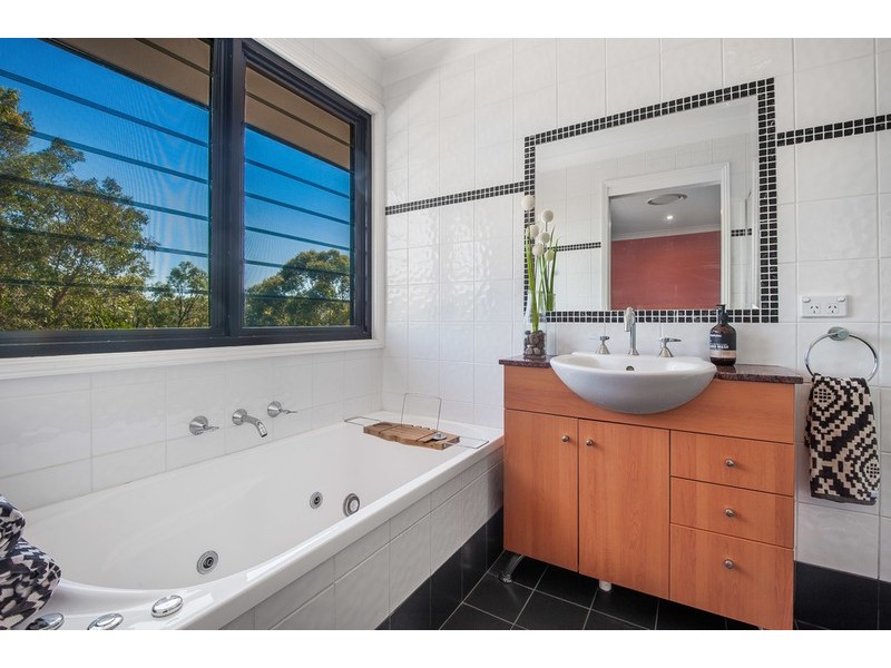 30 Hillgrove Close, Ourimbah NSW 2258