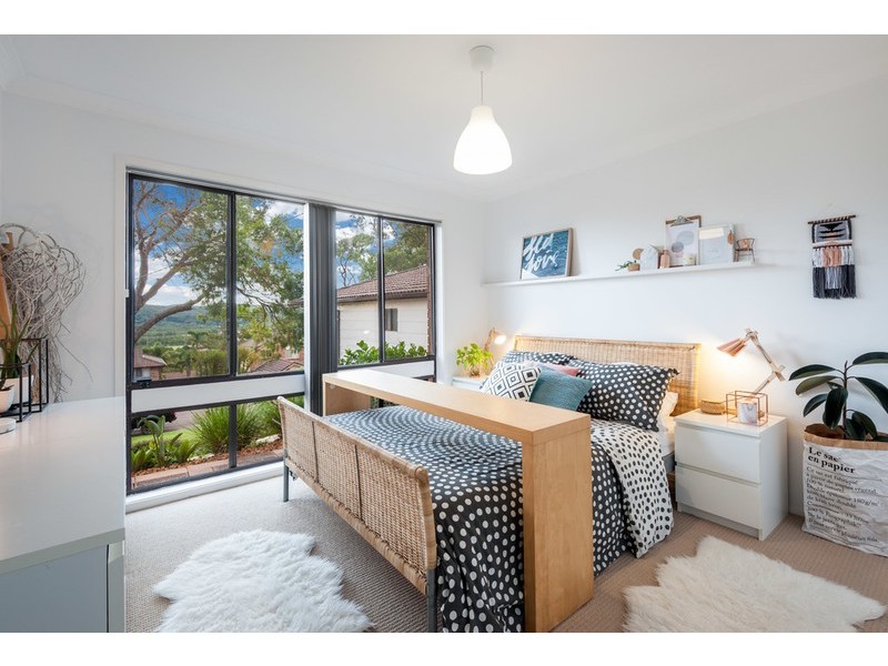 32 Masefield Avenue, Bateau Bay NSW 2261