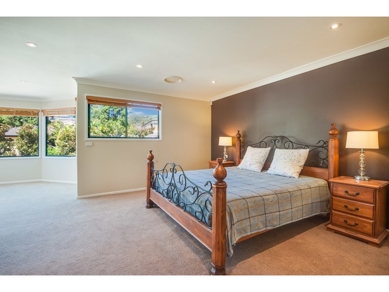 8 Jean Marie Crescent, Erina NSW 2250