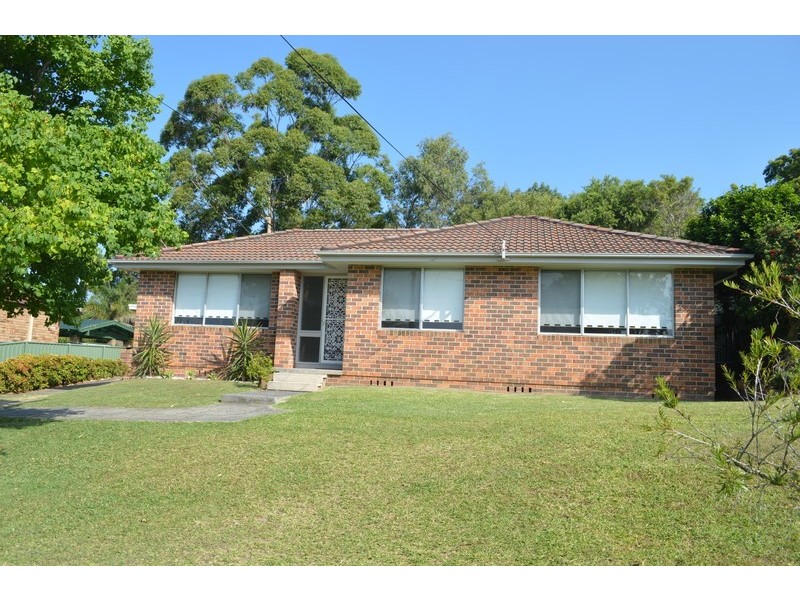 2 Garden Grove, Bateau Bay NSW 2261