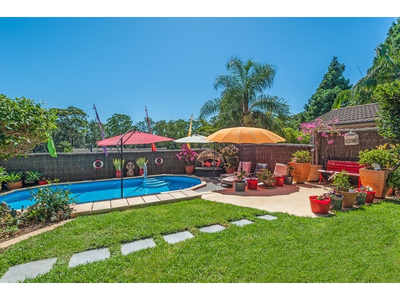 2 Childs Close, Green Point NSW 2251