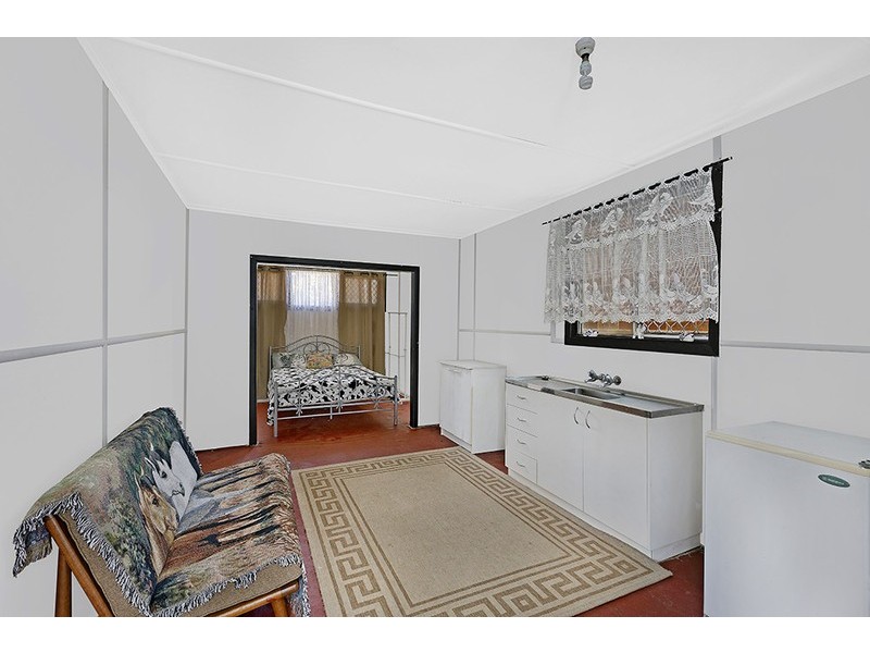 11 Hargraves Street, The Entrance North NSW 2261