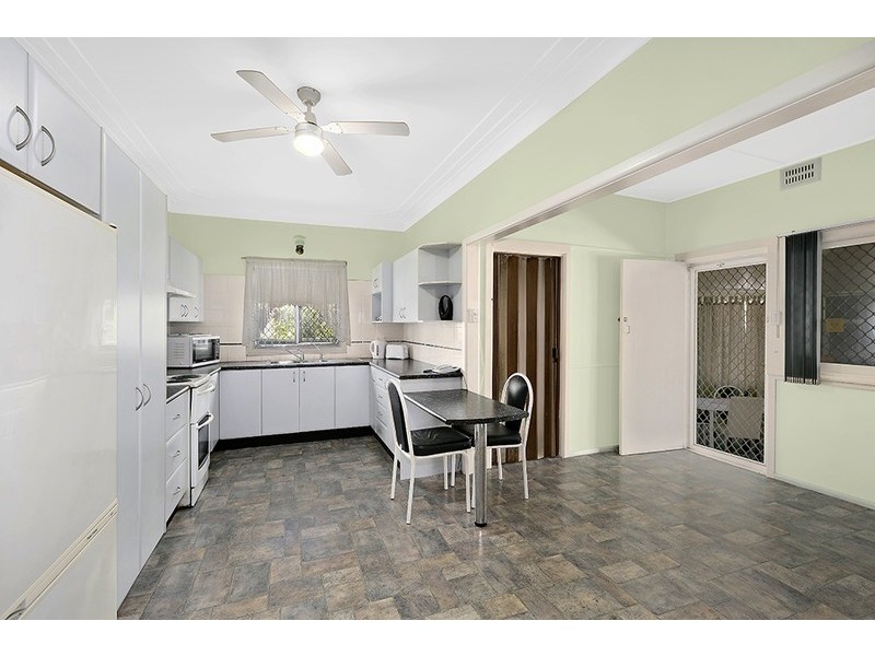 11 Hargraves Street, The Entrance North NSW 2261