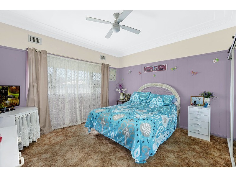 11 Hargraves Street, The Entrance North NSW 2261