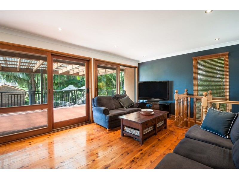 5 Leonie Parade, Green Point NSW 2251