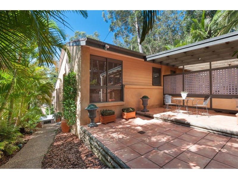 5 Leonie Parade, Green Point NSW 2251