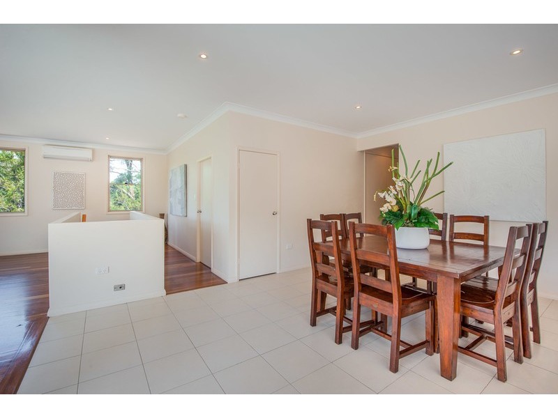 34 Railway Crescent, Lisarow NSW 2250