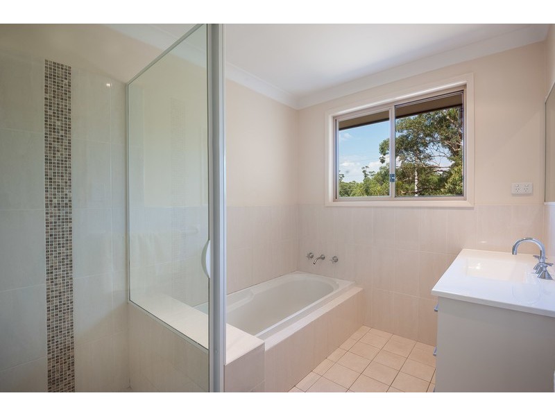 34 Railway Crescent, Lisarow NSW 2250
