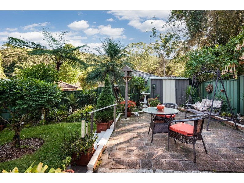 27 Rainforest Road, Wyoming NSW 2250