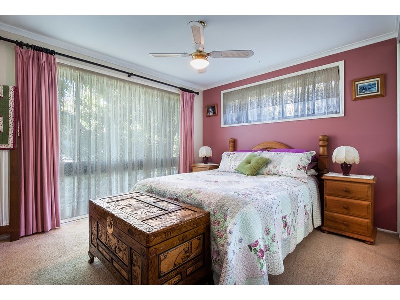 27 Rainforest Road, Wyoming NSW 2250