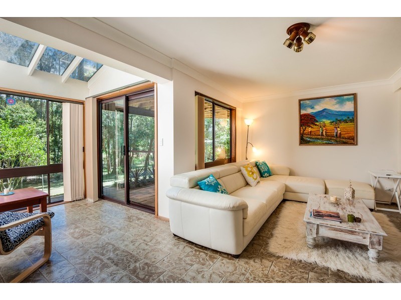 92 Lake Shore Drive, North Avoca NSW 2260