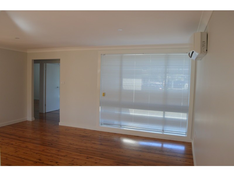 11 Buckingham Street, Berkeley Vale NSW 2261