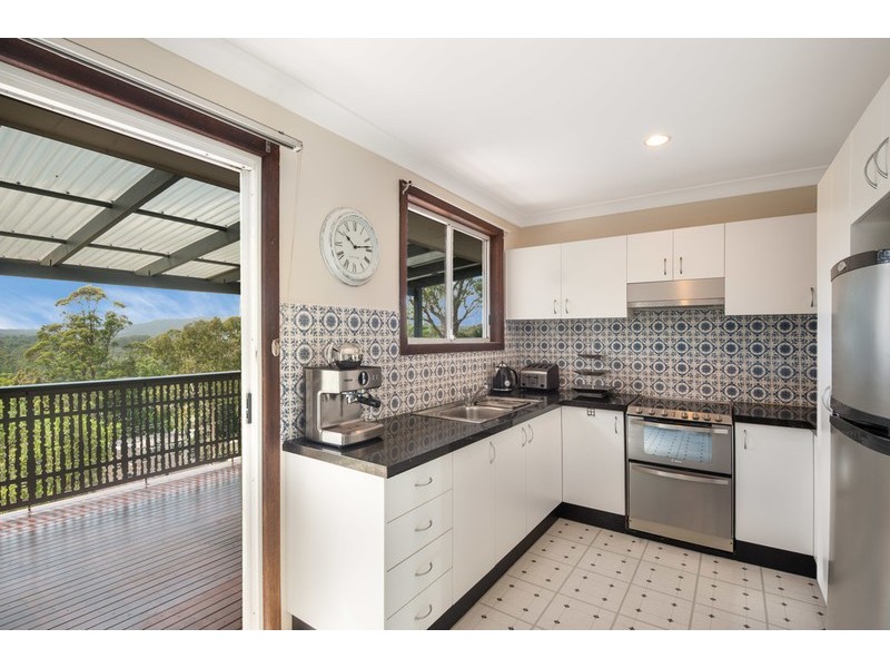 8 Alison Road, Springfield NSW 2250