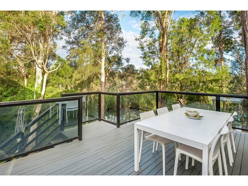 14 River Street, Springfield NSW 2250