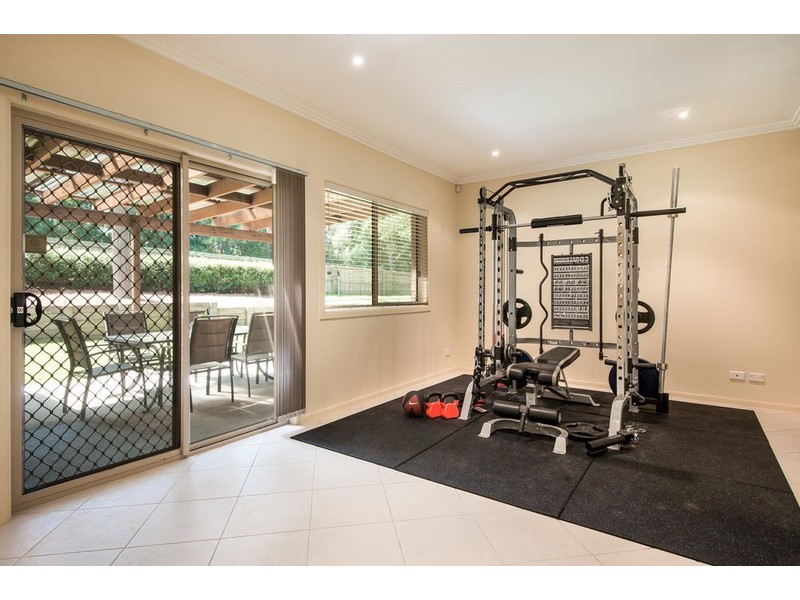 255 Wells Street, Springfield NSW 2250