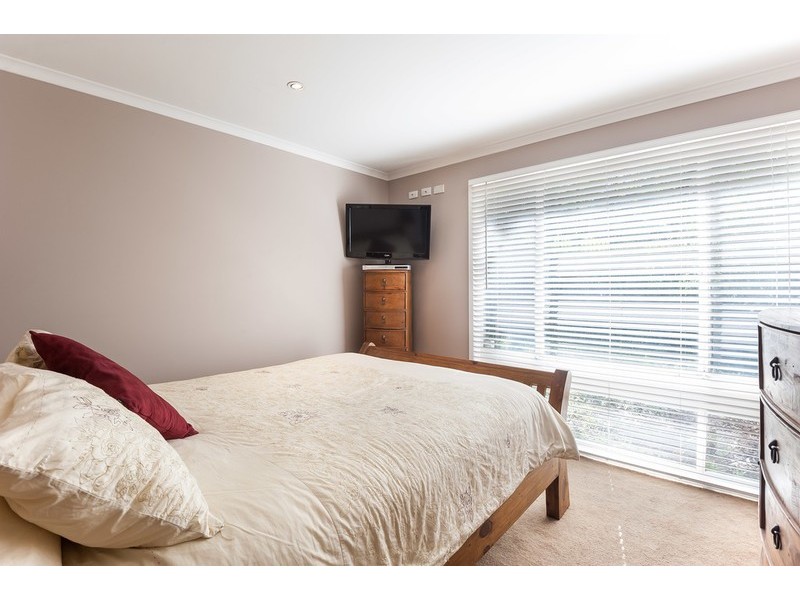 32 Wananda Road, Narara NSW 2250