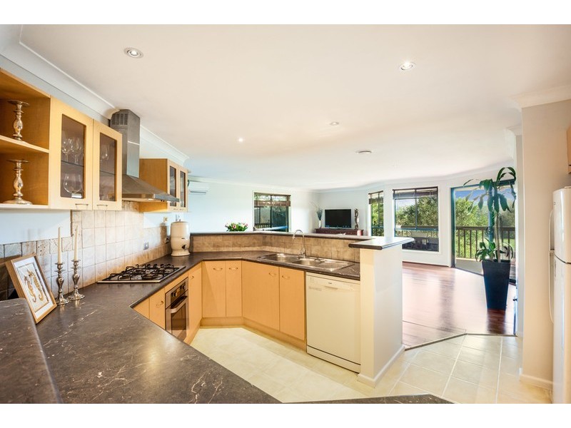 15 Crestview Place, Lisarow NSW 2250