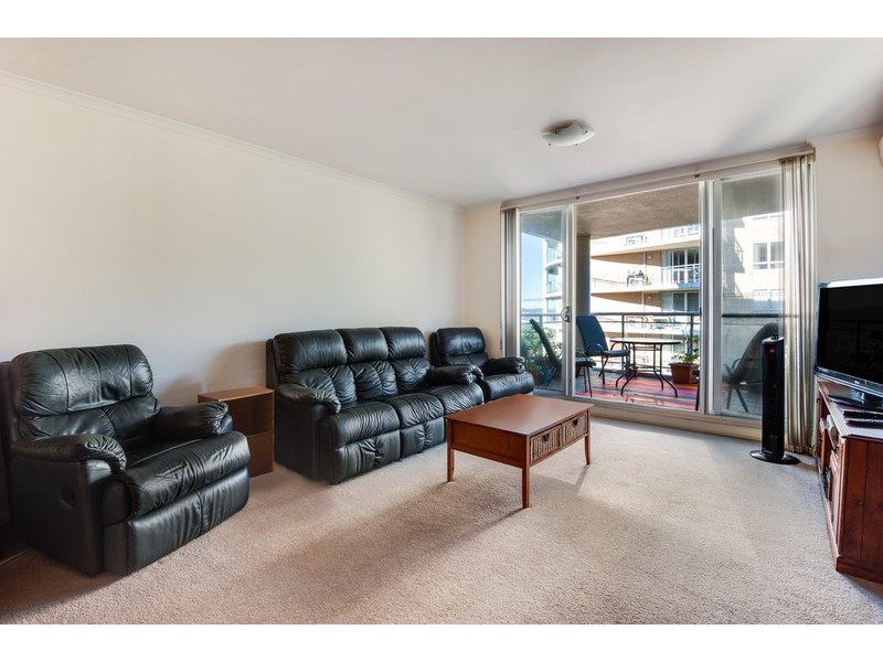 242/80 John Whiteway Drive, Gosford NSW 2250
