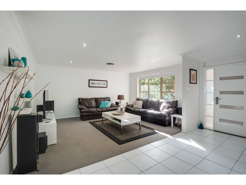 18 James Sea Drive, Green Point NSW 2251