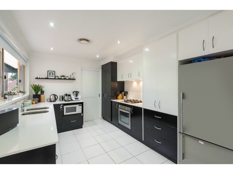 18 James Sea Drive, Green Point NSW 2251