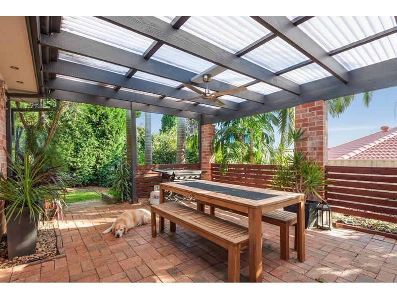 18 James Sea Drive, Green Point NSW 2251