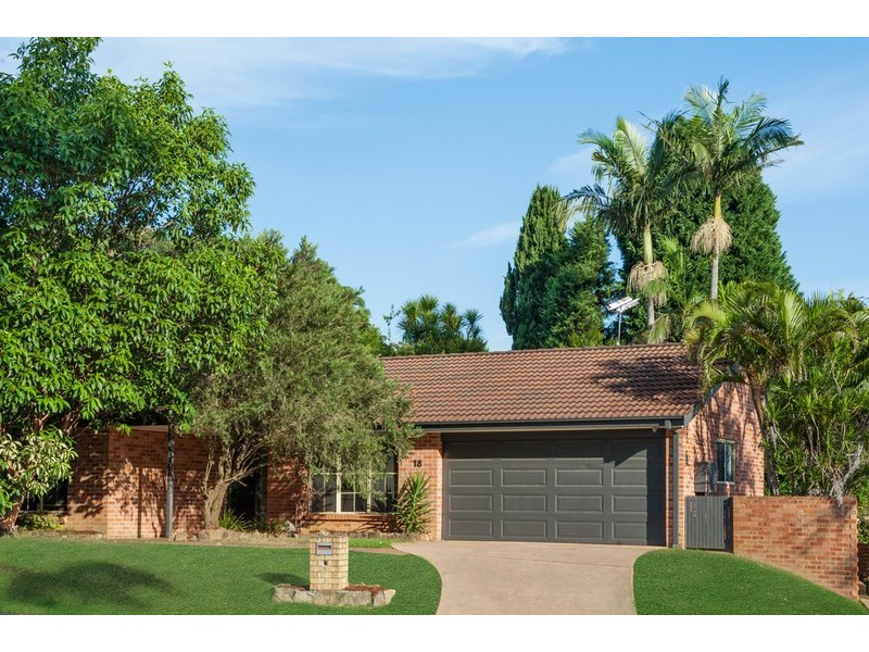 18 James Sea Drive, Green Point NSW 2251