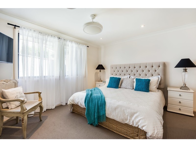 2 Avia Avenue, Erina NSW 2250