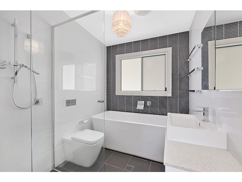 4 Bondi Road, The Entrance North NSW 2261