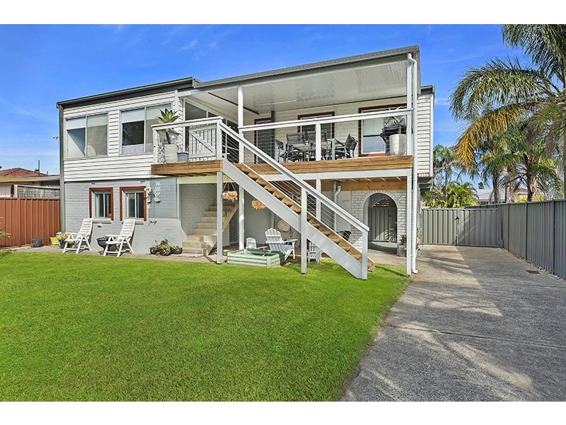 4 Bondi Road, The Entrance North NSW 2261