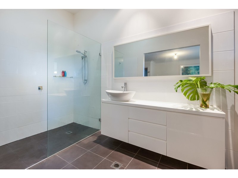 68 Old Gosford Road, Wamberal NSW 2260