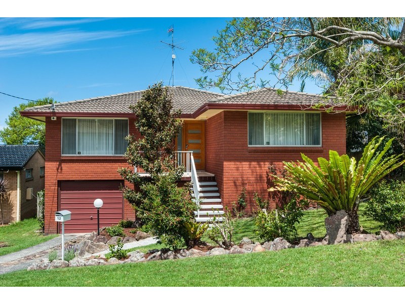 12 Warrina Street, Wamberal NSW 2260