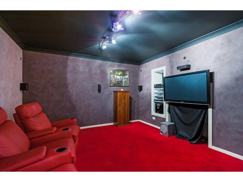 68 Woodview Avenue, Lisarow NSW 2250