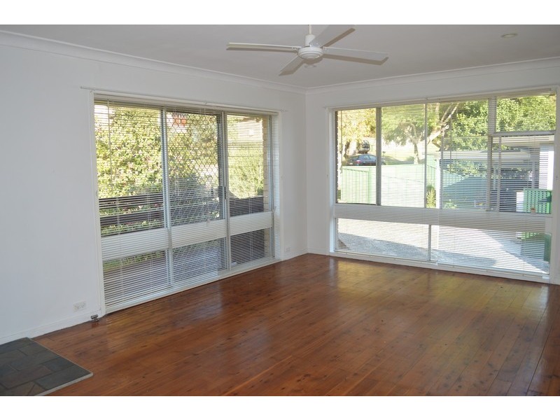 2 Haynes Street, Wyoming NSW 2250