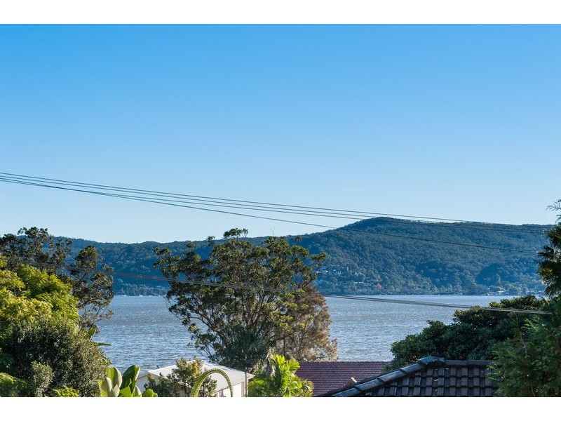 12 Cudgee Close, Green Point NSW 2251