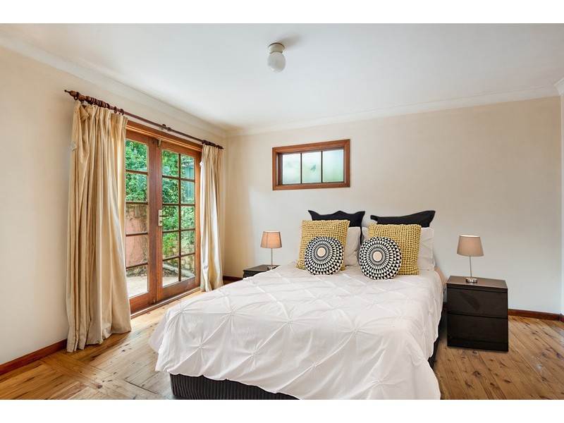 6 Wistaria Street, Wyoming NSW 2250