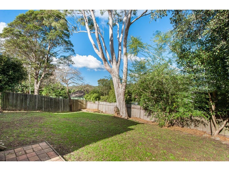 6 Wistaria Street, Wyoming NSW 2250