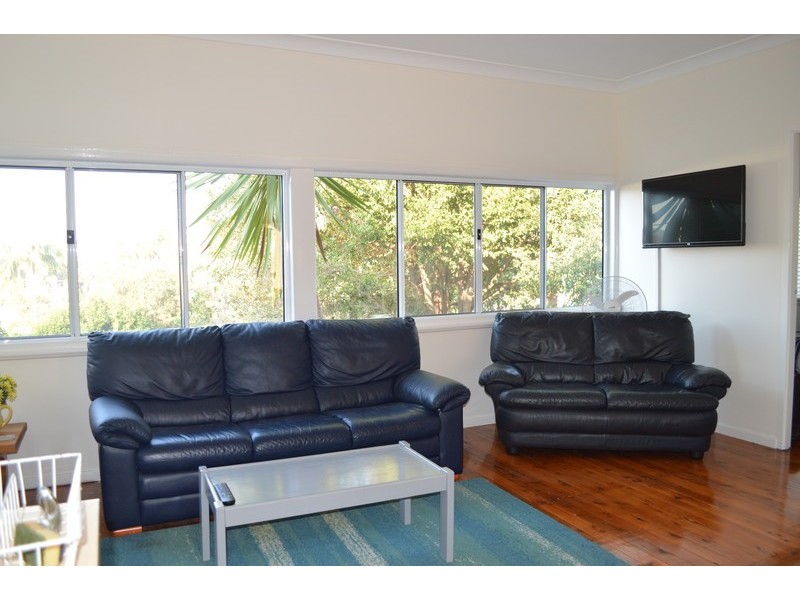 334 The Round Drive, Avoca Beach NSW 2251