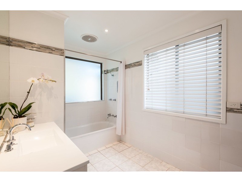 32 Riviera Avenue, Terrigal NSW 2260