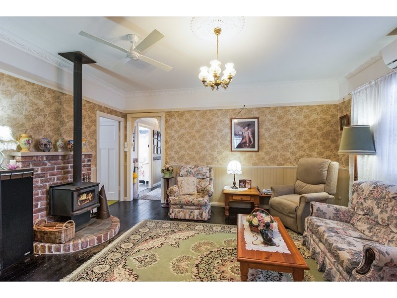 7 River Street, Springfield NSW 2250