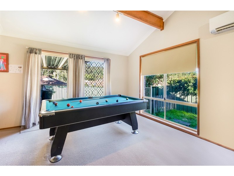 2 Lauren Close, Green Point NSW 2251
