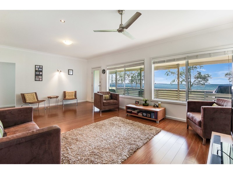 17 Hinemoa Avenue, Killarney Vale NSW 2261