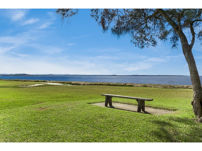 17 Hinemoa Avenue, Killarney Vale NSW 2261