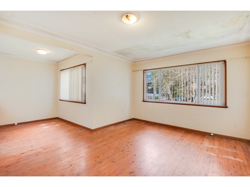 17 Barralong Road, Erina NSW 2250